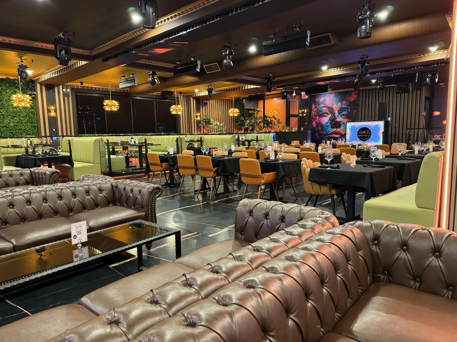 Restaurant AV install